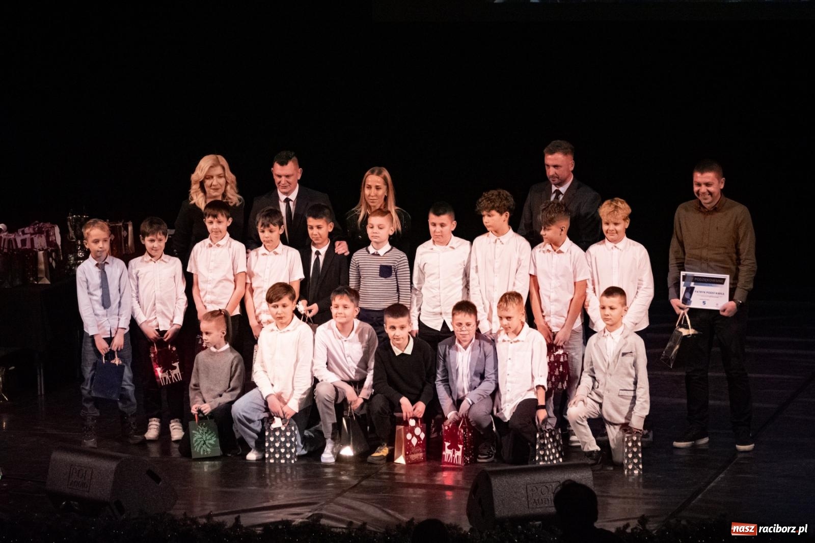 Zdjęcie w galerii na portalu naszraciborz.pl: Pierwsza gala sportowa Unii Racibórz w RCK. Nagrody, podziękowania i wzruszające pożegnania [FOTO i WIDEO] wiadomości z regionu
