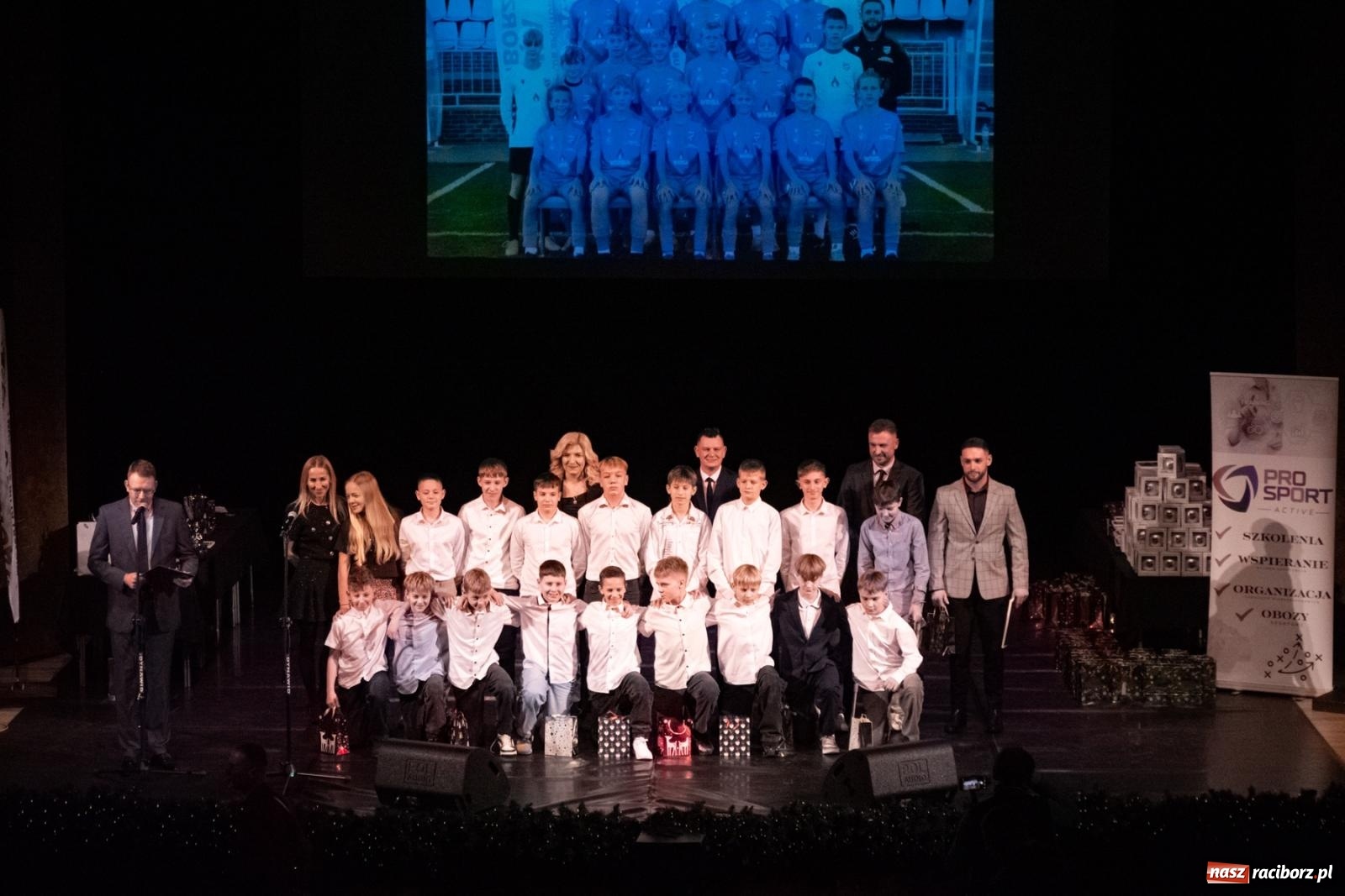Zdjęcie w galerii na portalu naszraciborz.pl: Pierwsza gala sportowa Unii Racibórz w RCK. Nagrody, podziękowania i wzruszające pożegnania [FOTO i WIDEO] wiadomości z regionu