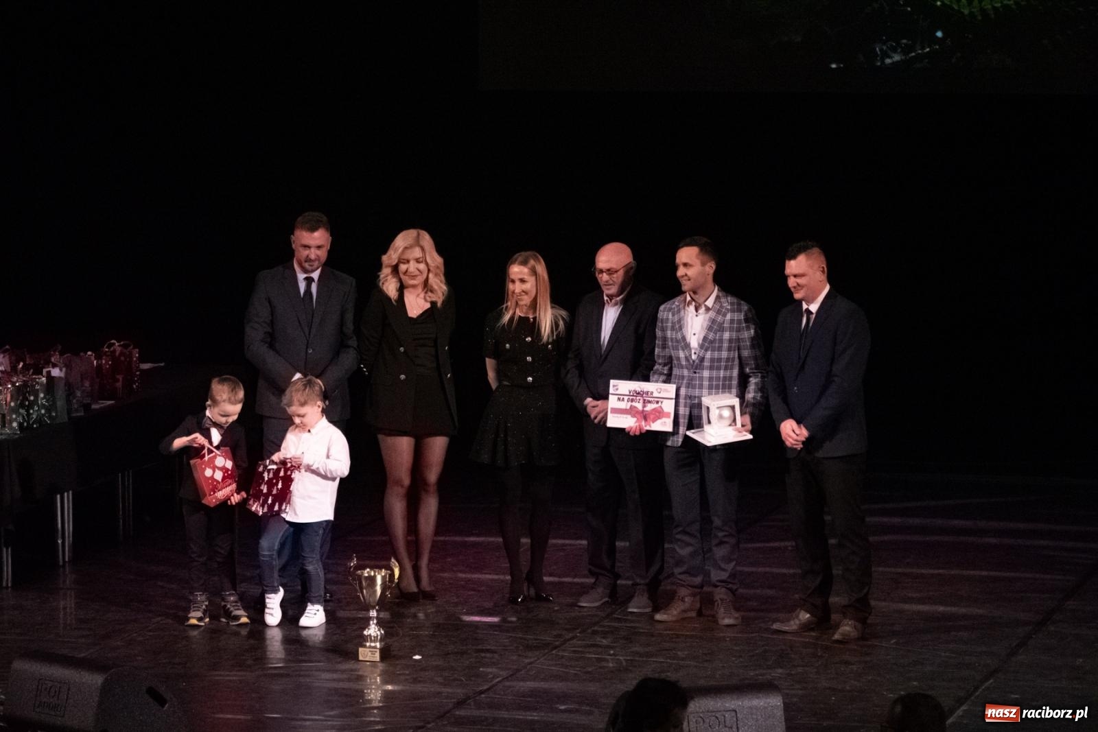 Zdjęcie w galerii na portalu naszraciborz.pl: Pierwsza gala sportowa Unii Racibórz w RCK. Nagrody, podziękowania i wzruszające pożegnania [FOTO i WIDEO] wiadomości z regionu
