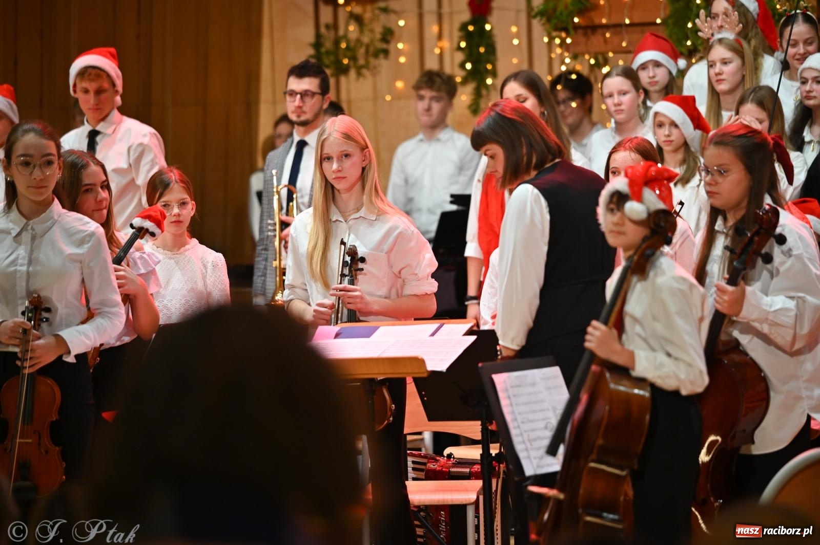 Zdjęcie w galerii na portalu naszraciborz.pl: Koncert kolędowy w Państwowej Szkole Muzycznej w Raciborzu [FOTO i WIDEO] wiadomości z regionu