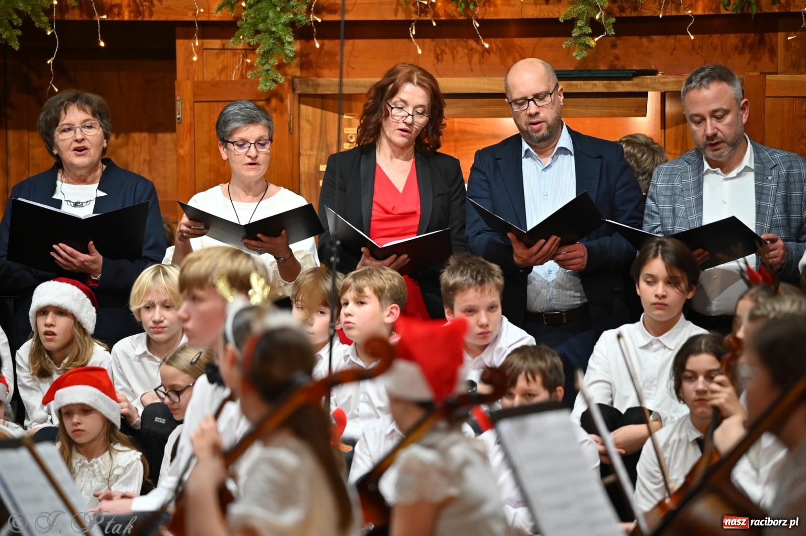 Zdjęcie w galerii na portalu naszraciborz.pl: Koncert kolędowy w Państwowej Szkole Muzycznej w Raciborzu [FOTO i WIDEO] wiadomości z regionu