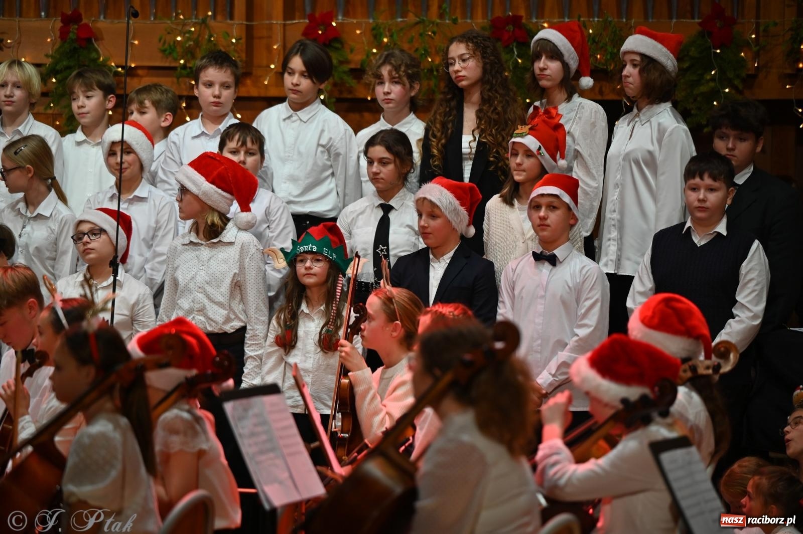 Zdjęcie w galerii na portalu naszraciborz.pl: Koncert kolędowy w Państwowej Szkole Muzycznej w Raciborzu [FOTO i WIDEO] wiadomości z regionu