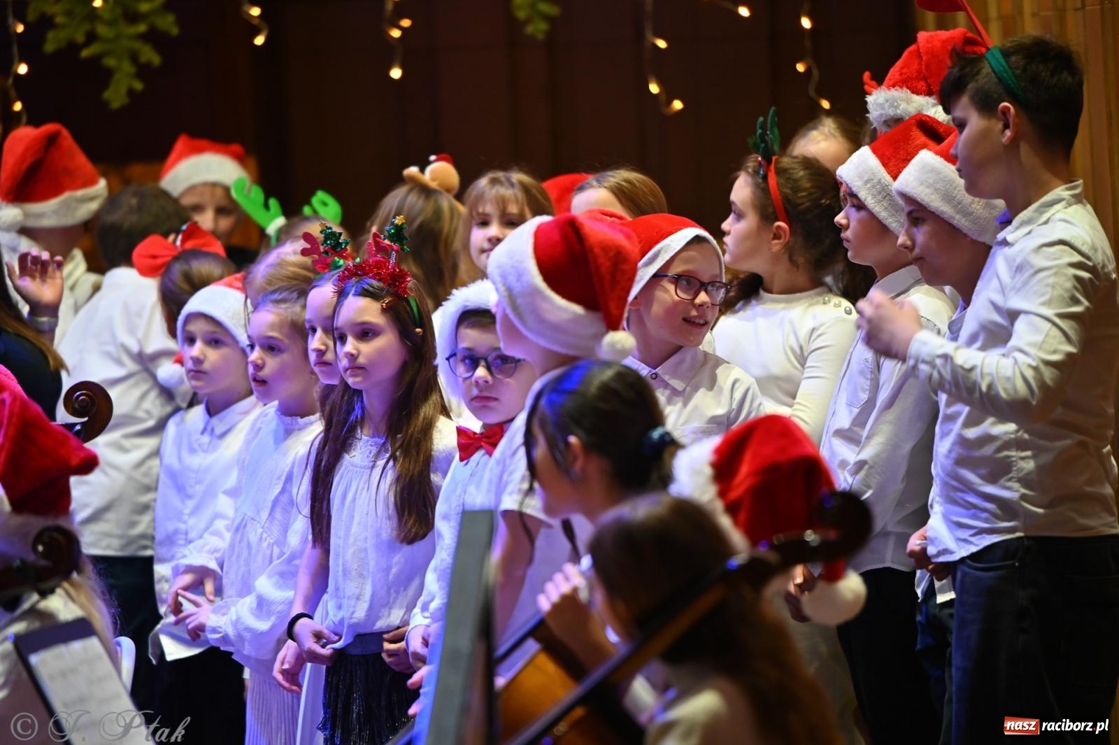Zdjęcie w galerii na portalu naszraciborz.pl: Koncert kolędowy w Państwowej Szkole Muzycznej w Raciborzu [FOTO i WIDEO] wiadomości z regionu