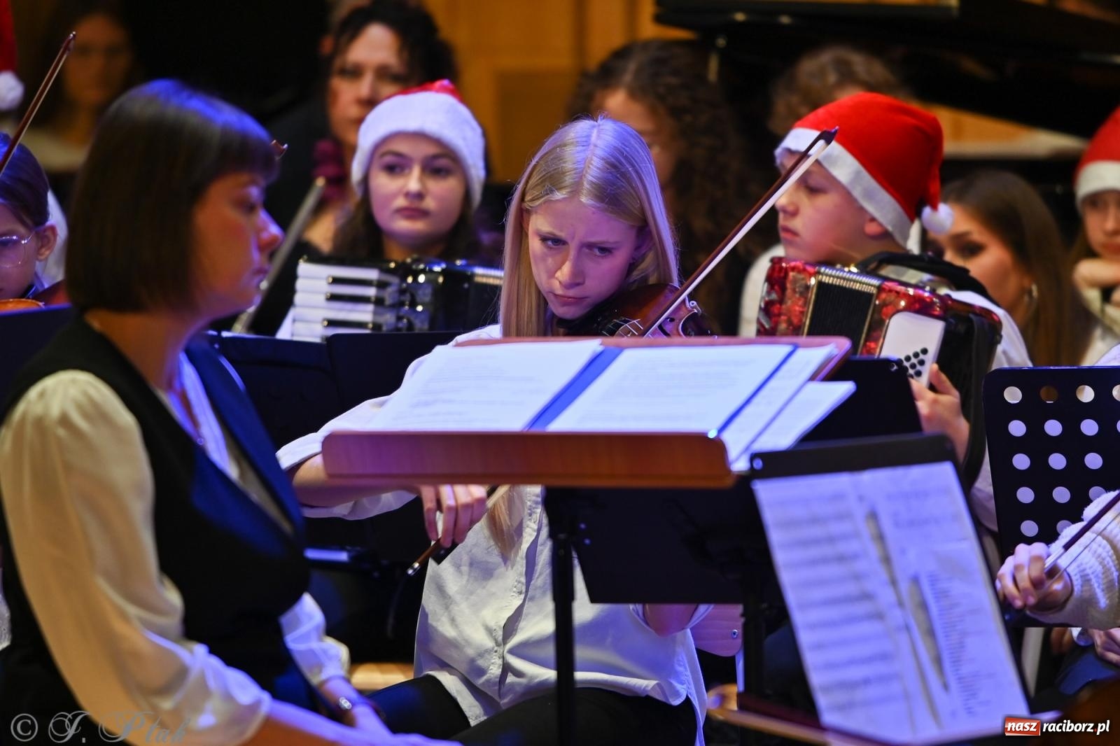 Zdjęcie w galerii na portalu naszraciborz.pl: Koncert kolędowy w Państwowej Szkole Muzycznej w Raciborzu [FOTO i WIDEO] wiadomości z regionu