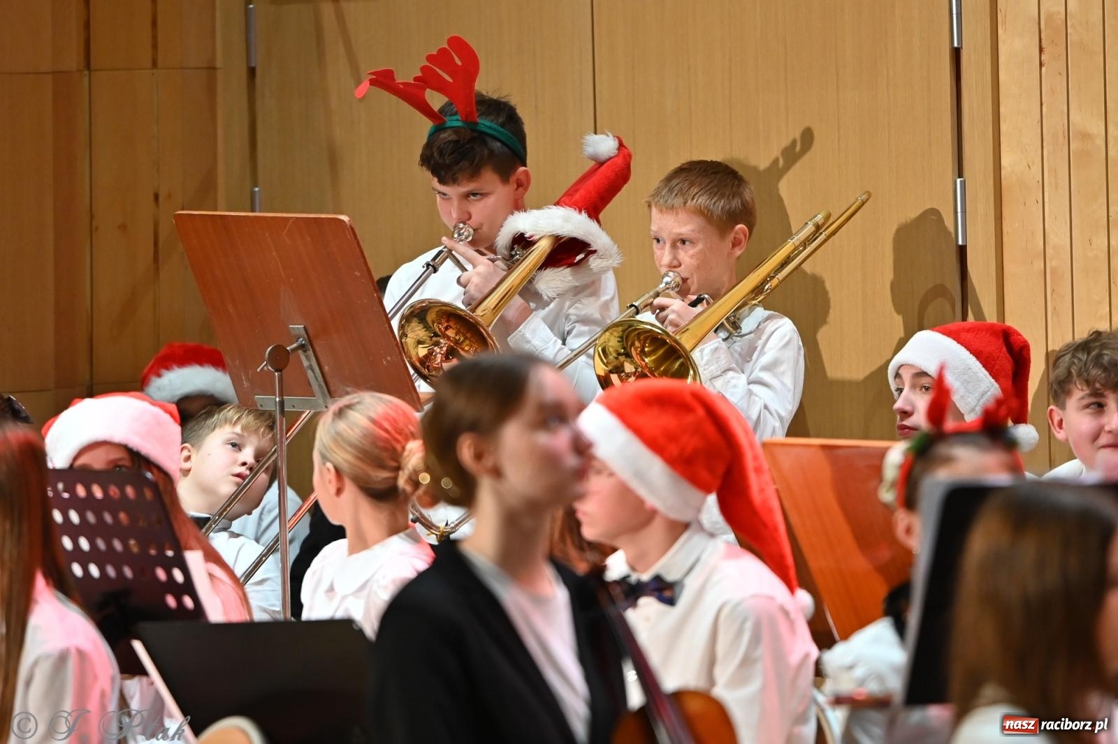 Zdjęcie w galerii na portalu naszraciborz.pl: Koncert kolędowy w Państwowej Szkole Muzycznej w Raciborzu [FOTO i WIDEO] wiadomości z regionu