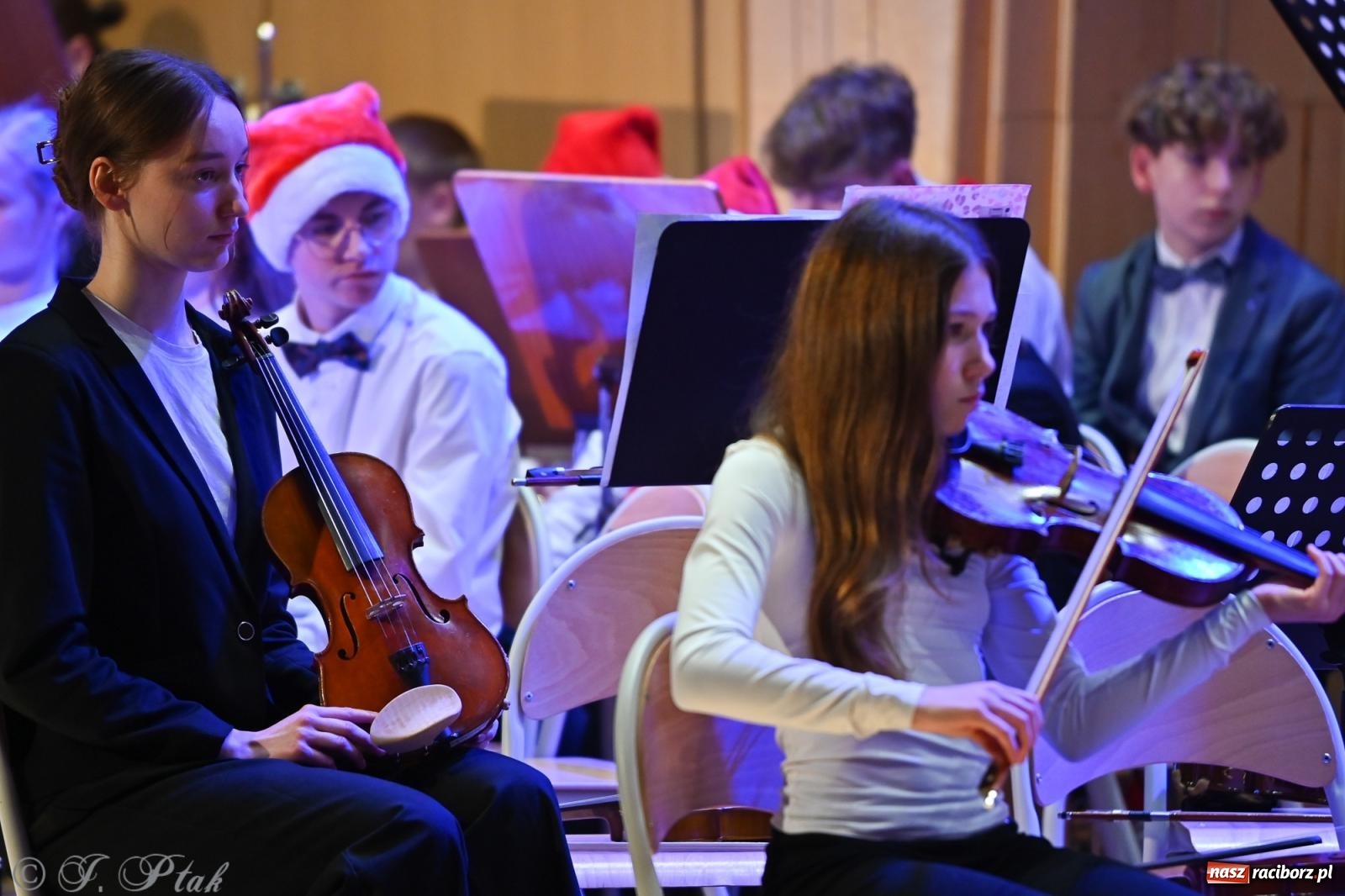Zdjęcie w galerii na portalu naszraciborz.pl: Koncert kolędowy w Państwowej Szkole Muzycznej w Raciborzu [FOTO i WIDEO] wiadomości z regionu