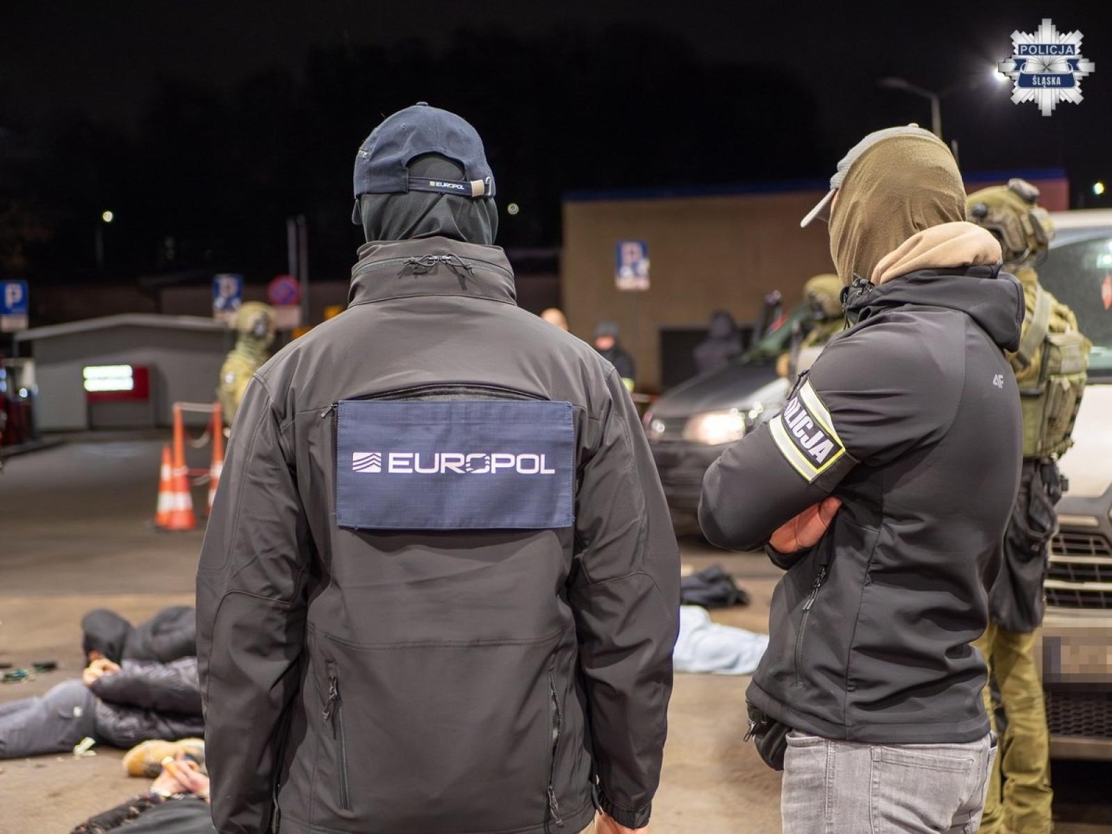 Zdjęcie w galerii na portalu naszraciborz.pl: Nielegalna migracja, narkotyki i pseudokibice – wspólna akcja śląskiej Policji, Straży Granicznej i Europolu wiadomości z regionu