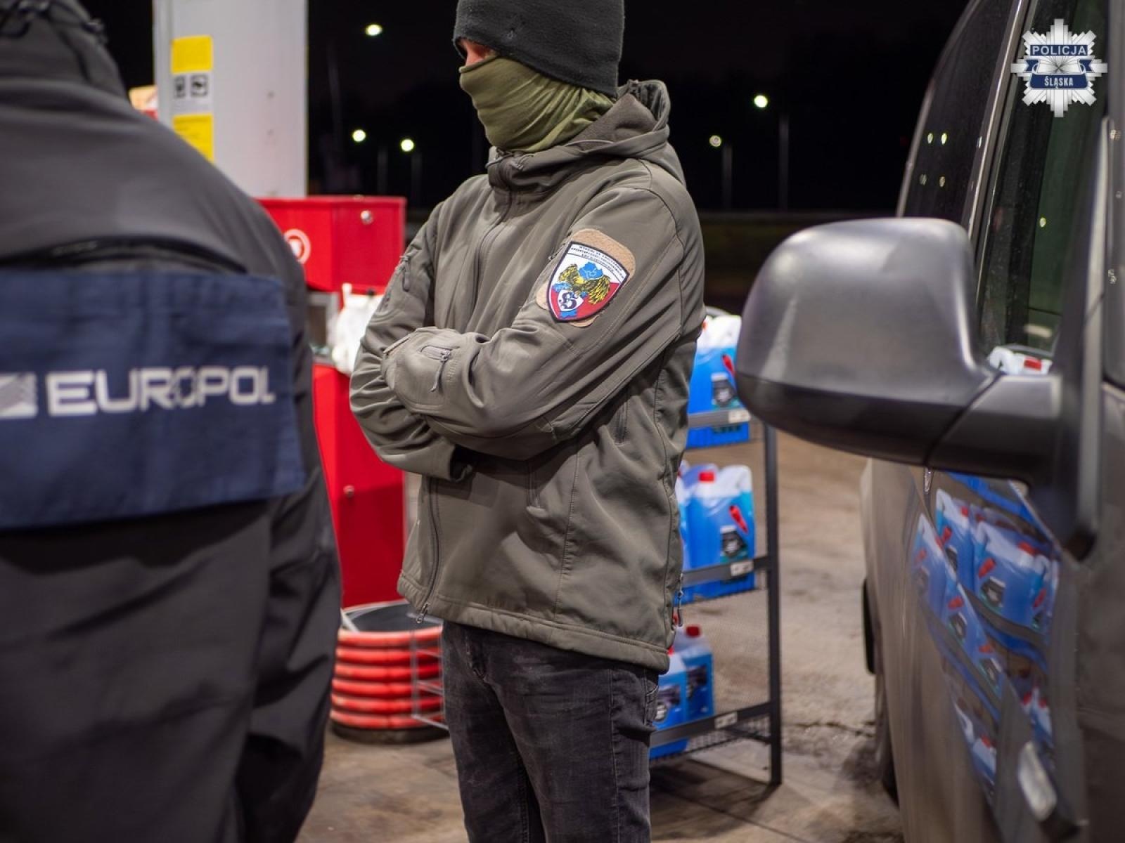 Zdjęcie w galerii na portalu naszraciborz.pl: Nielegalna migracja, narkotyki i pseudokibice – wspólna akcja śląskiej Policji, Straży Granicznej i Europolu wiadomości z regionu