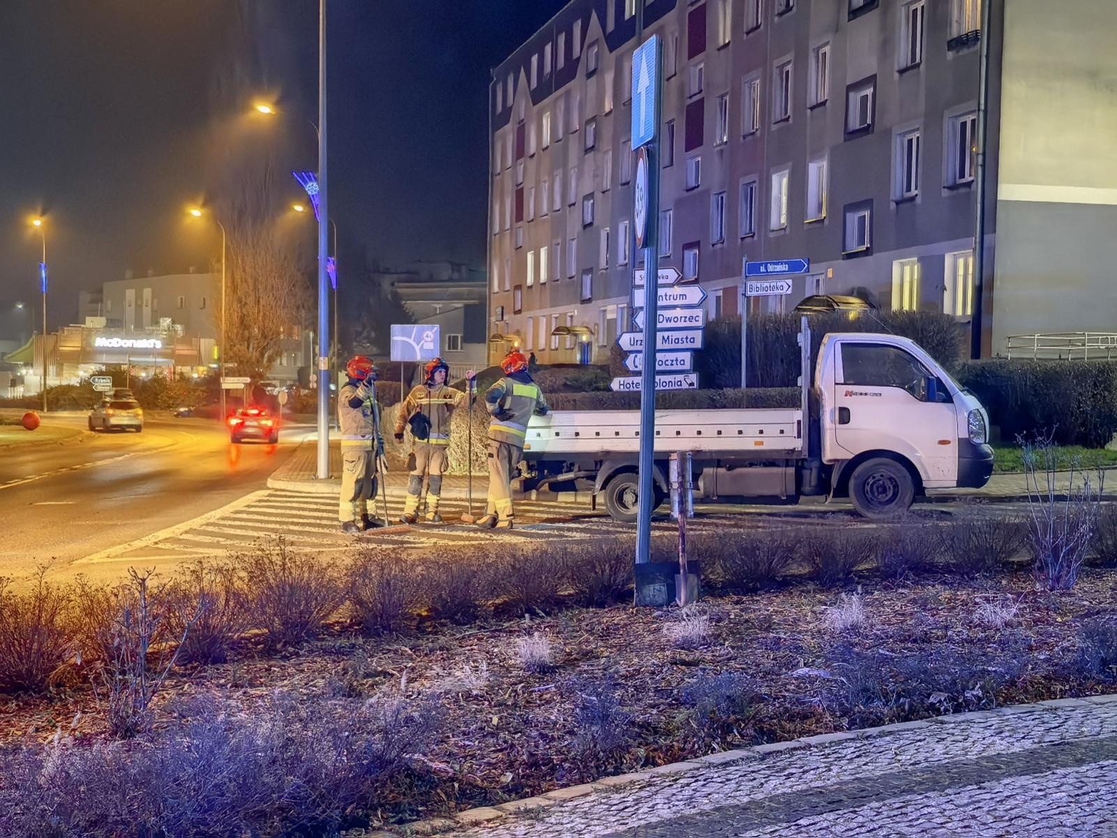 Zdjęcie w galerii na portalu naszraciborz.pl: Kolizja na skrzyżowaniu Reymonta i Odrzańskiej wiadomości z regionu