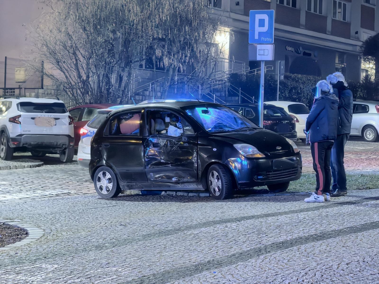 Zdjęcie w galerii na portalu naszraciborz.pl: Kolizja na skrzyżowaniu Reymonta i Odrzańskiej wiadomości z regionu