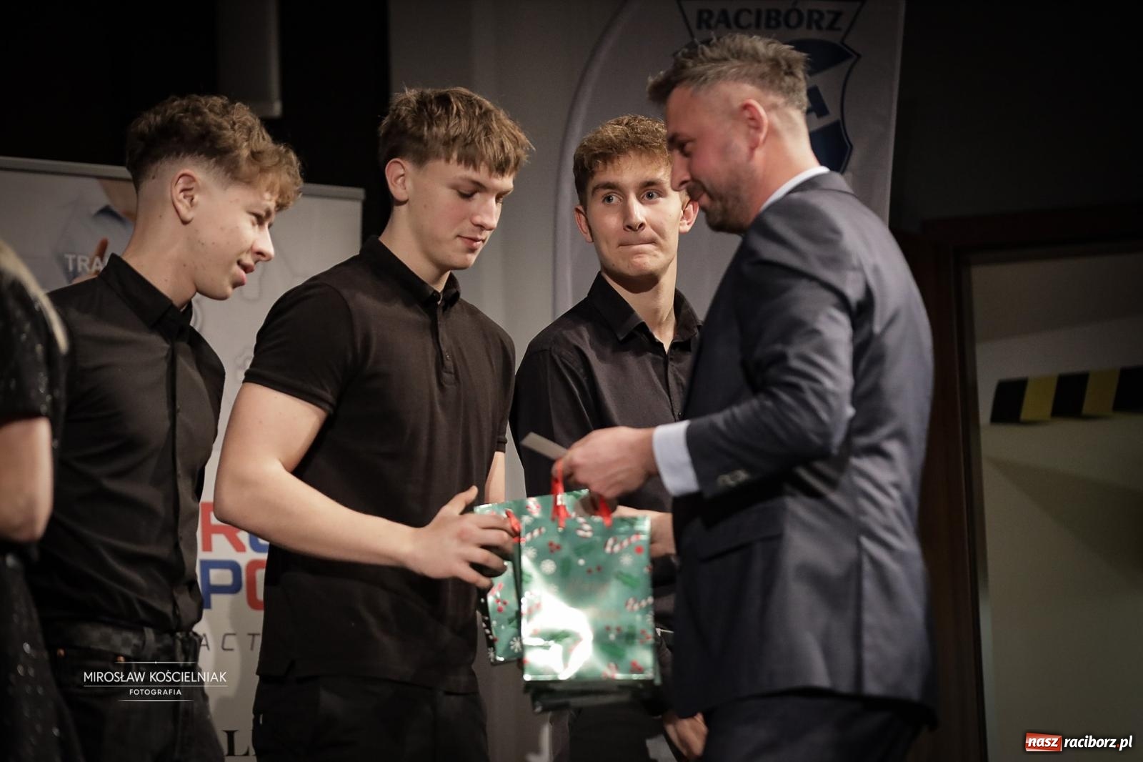 Zdjęcie w galerii na portalu naszraciborz.pl: Gala piłkarskiej Unii Racibórz na bis [FOTO] wiadomości z regionu