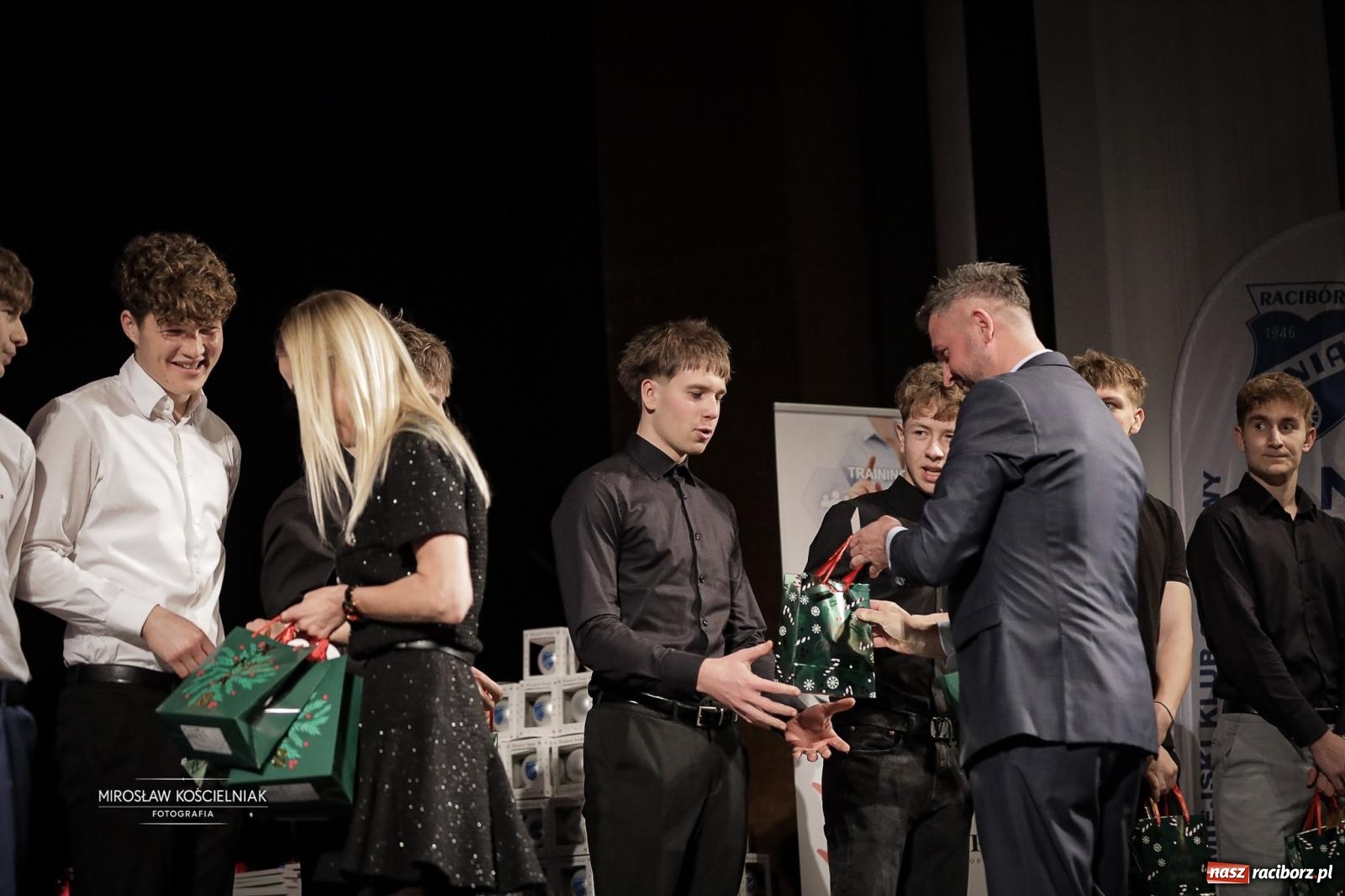 Zdjęcie w galerii na portalu naszraciborz.pl: Gala piłkarskiej Unii Racibórz na bis [FOTO] wiadomości z regionu