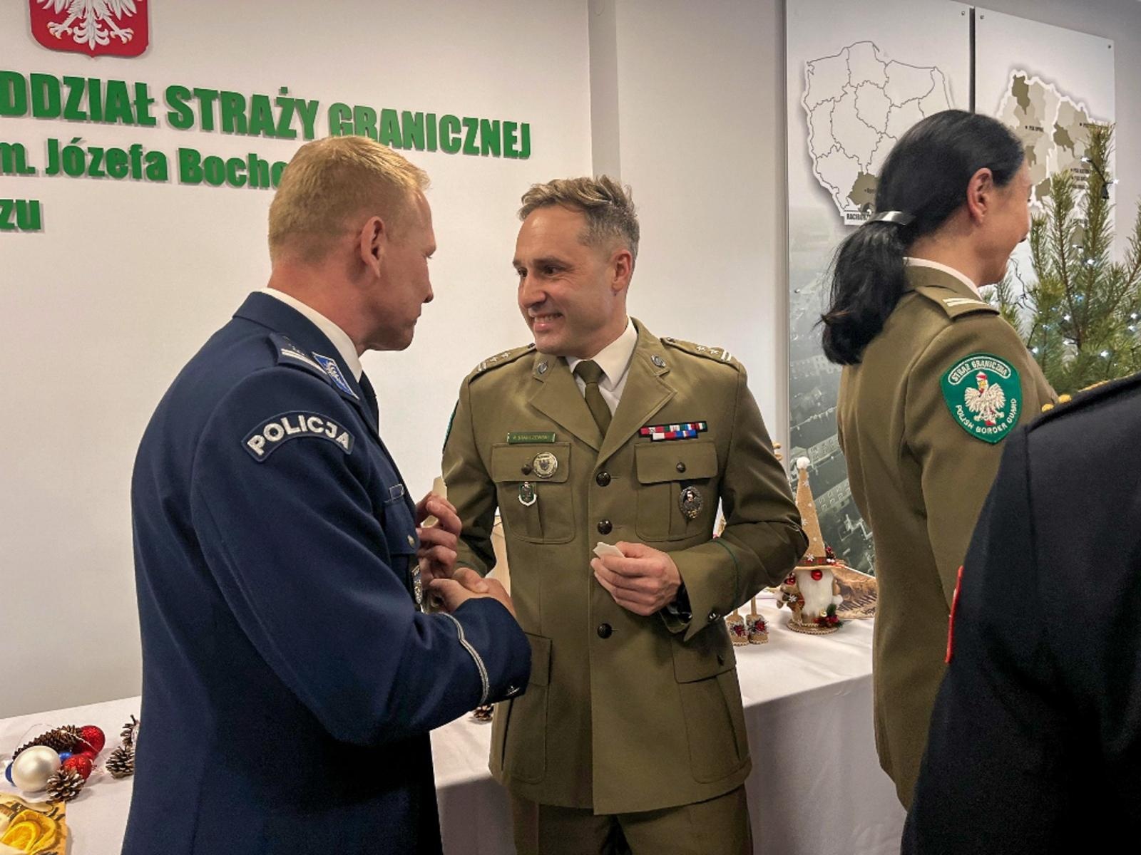 Zdjęcie w galerii na portalu naszraciborz.pl: Spotkanie opłatkowe w Śląskim Oddziale Straży Granicznej w Raciborzu wiadomości z regionu