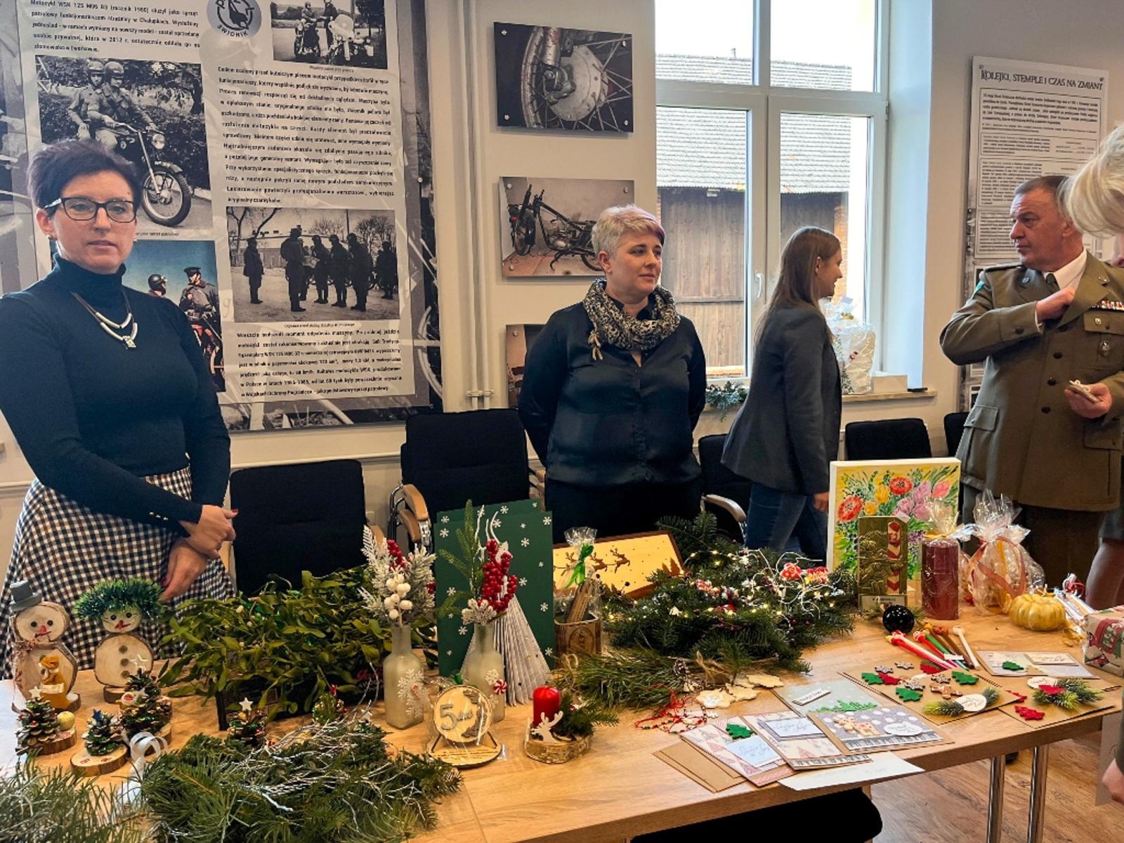 Zdjęcie w galerii na portalu naszraciborz.pl: Spotkanie opłatkowe w Śląskim Oddziale Straży Granicznej w Raciborzu wiadomości z regionu