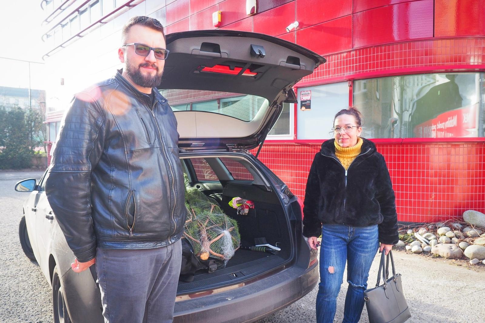 Zdjęcie w galerii na portalu naszraciborz.pl: Choinka dla życia także w Raciborzu. Duże zainteresowanie akcją honorowego krwiodawstwa [FOTO i WIDEO] wiadomości z regionu