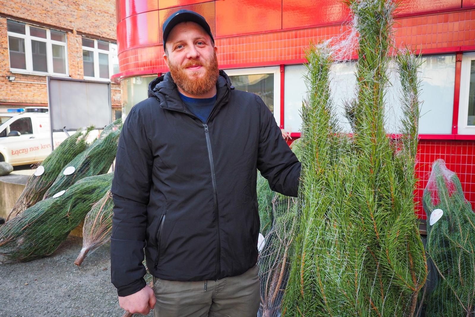 Zdjęcie w galerii na portalu naszraciborz.pl: Choinka dla życia także w Raciborzu. Duże zainteresowanie akcją honorowego krwiodawstwa [FOTO i WIDEO] wiadomości z regionu