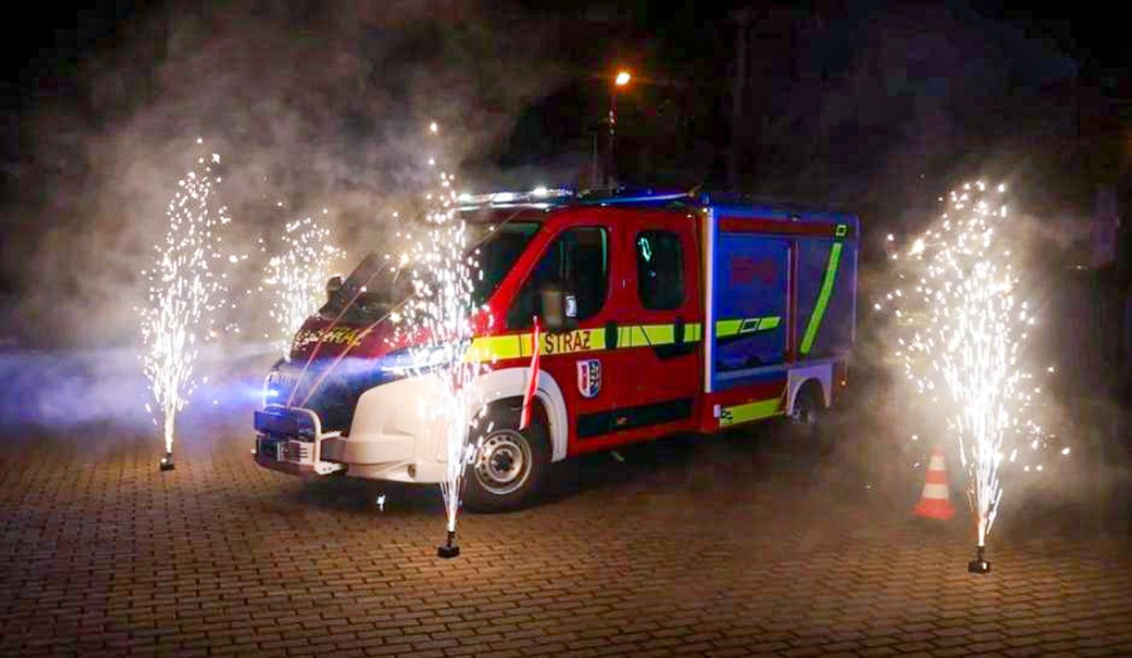 Zdjęcie w galerii na portalu naszraciborz.pl: Nowy lekki wóz bojowy w OSP Rudnik. Peugeot Boxer wzmocnił flotę jednostki wiadomości z regionu