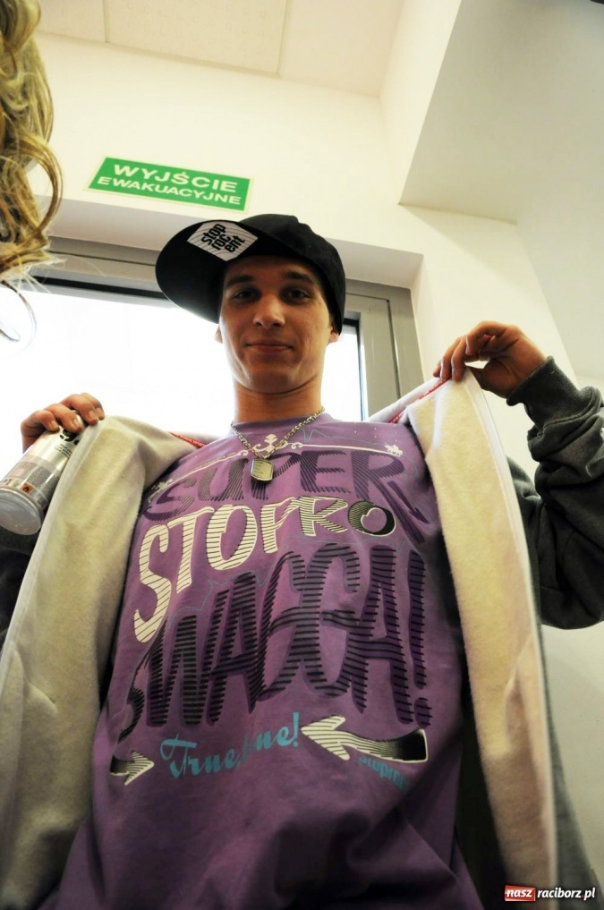 Zdjęcie w galerii na portalu naszraciborz.pl: Raciborzanie na pokazie mody w Młyńskiej wiadomości z regionu