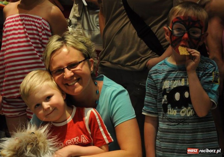 Zdjęcie w galerii na portalu naszraciborz.pl: Raciborzanie na pokazie mody w Młyńskiej wiadomości z regionu