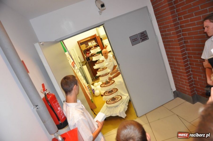 Zdjęcie w galerii na portalu naszraciborz.pl: Raciborzanie na pokazie mody w Młyńskiej wiadomości z regionu