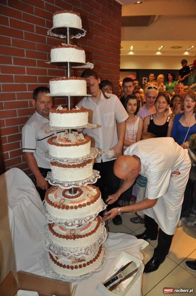 Zdjęcie w galerii na portalu naszraciborz.pl: Raciborzanie na pokazie mody w Młyńskiej wiadomości z regionu