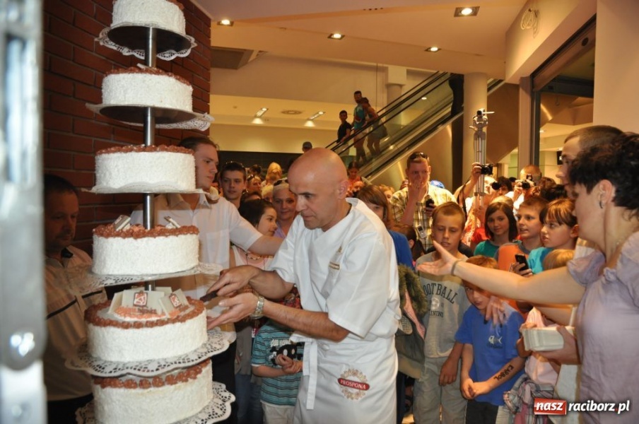 Zdjęcie w galerii na portalu naszraciborz.pl: Raciborzanie na pokazie mody w Młyńskiej wiadomości z regionu