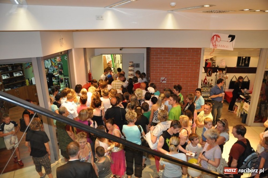 Zdjęcie w galerii na portalu naszraciborz.pl: Raciborzanie na pokazie mody w Młyńskiej wiadomości z regionu