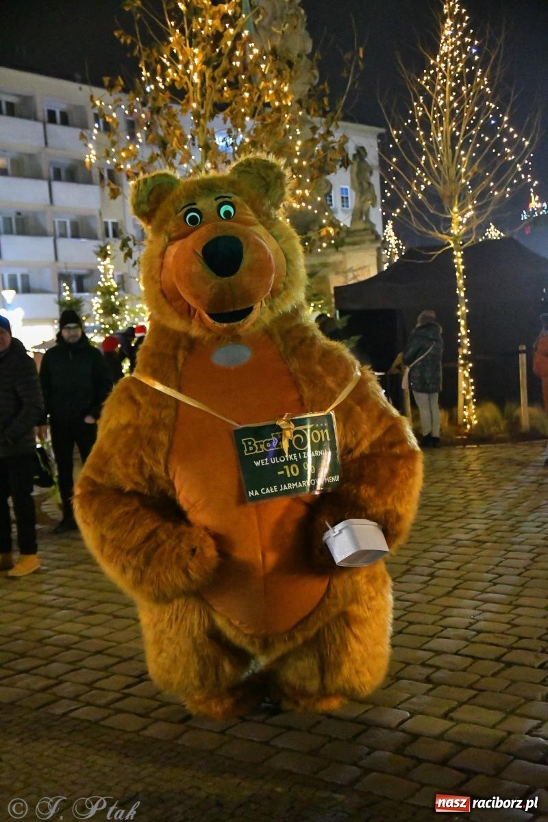 Zdjęcie w galerii na portalu naszraciborz.pl: Raciborski jarmark 2025. Muzyczna sobota za nami. W niedzielę kolejne atrakcje wiadomości z regionu