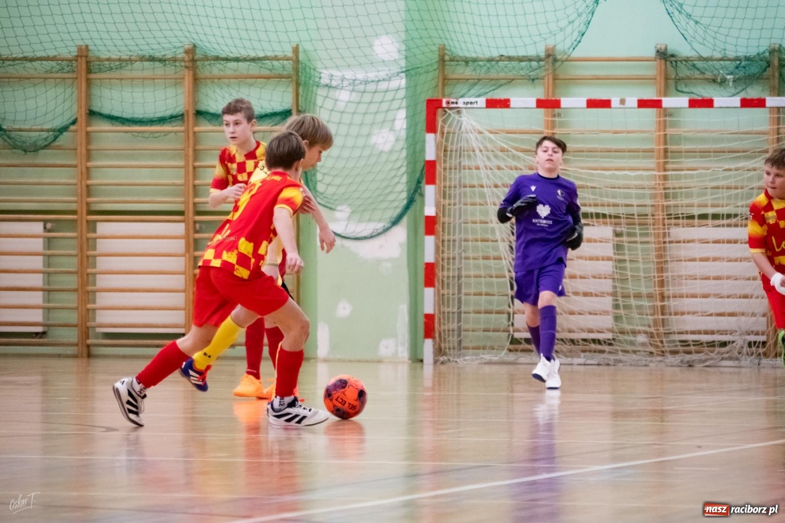 Zdjęcie w galerii na portalu naszraciborz.pl: Winter Futsal Cup rocznika 2014. Międzynarodowa rywalizacja w Raciborzu [FOTO] wiadomości z regionu