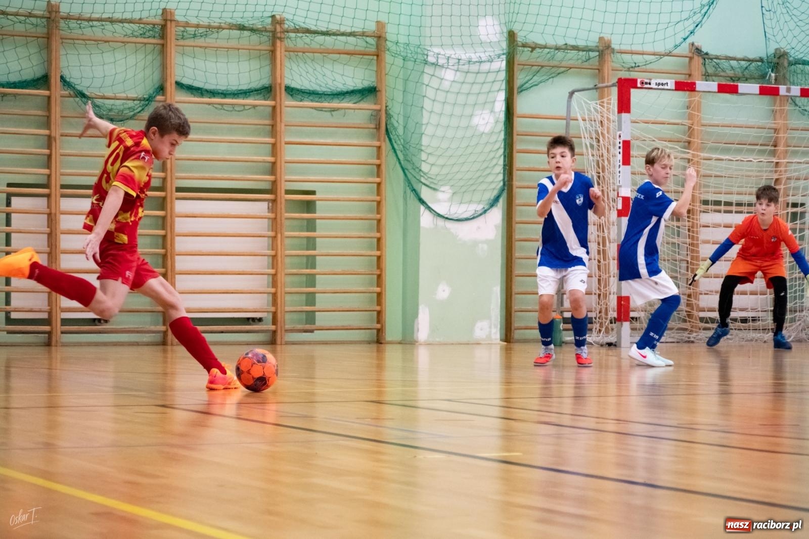 Zdjęcie w galerii na portalu naszraciborz.pl: Winter Futsal Cup rocznika 2014. Międzynarodowa rywalizacja w Raciborzu [FOTO] wiadomości z regionu