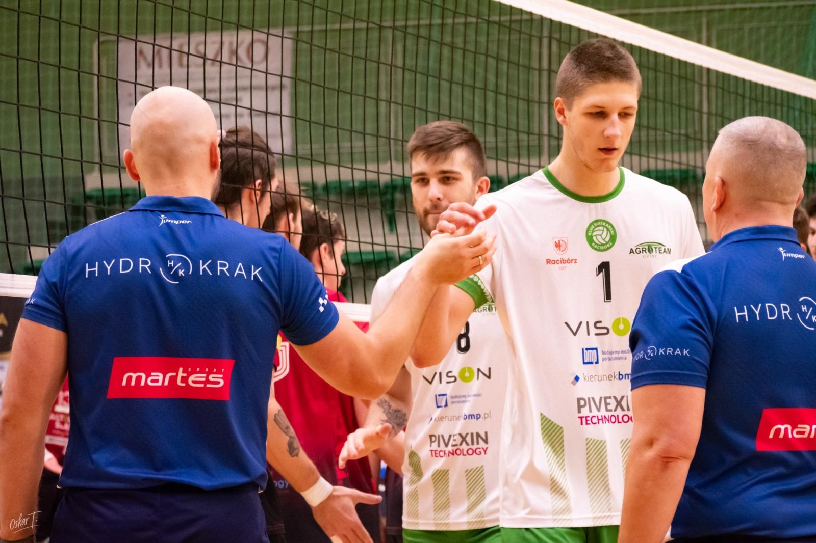 Zdjęcie w galerii na portalu naszraciborz.pl: Pięciosetowy thriller w hali przy Łąkowej. KS Racibórz zakończył rok zwycięstwem [FOTO] wiadomości z regionu