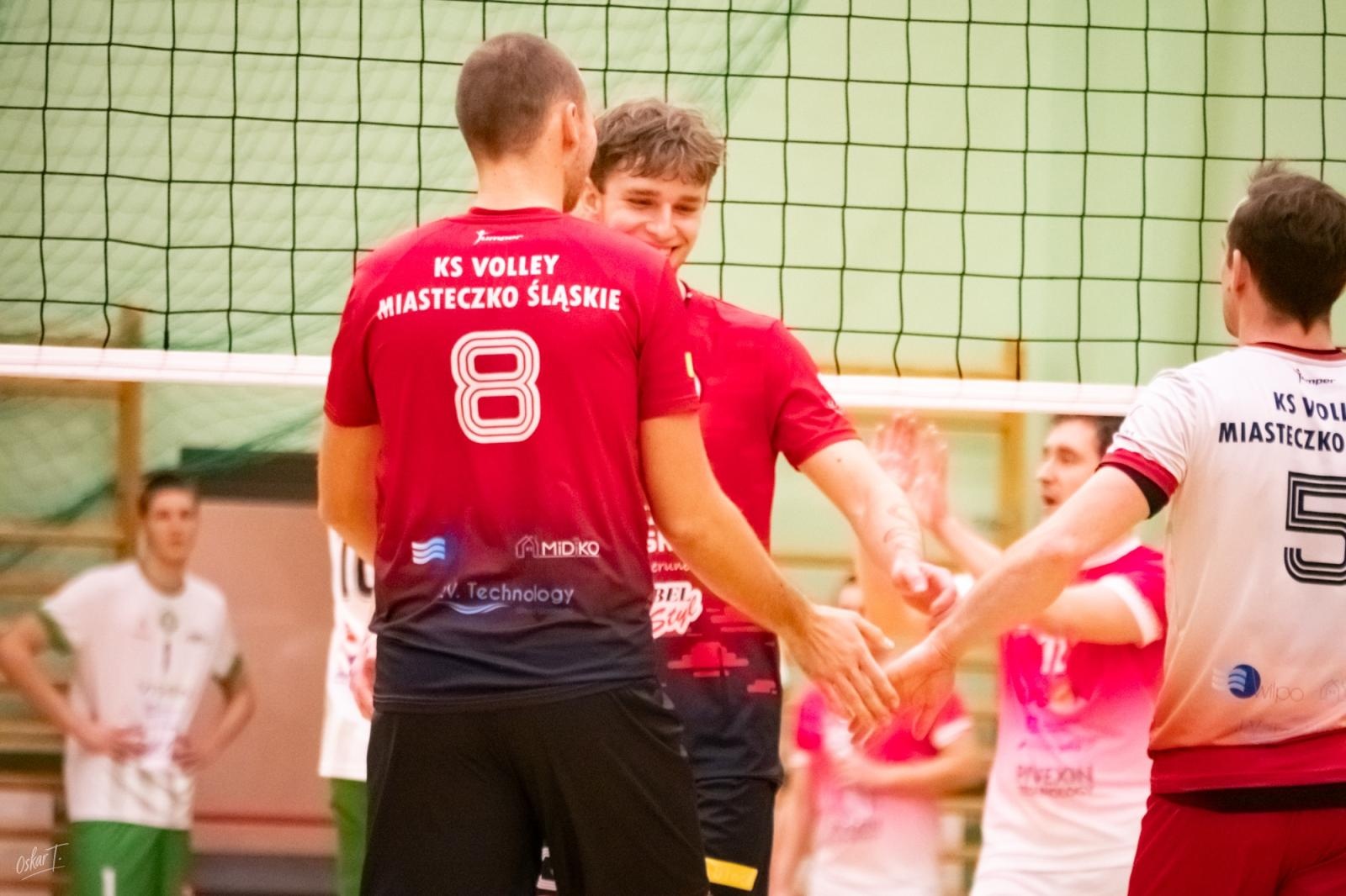 Zdjęcie w galerii na portalu naszraciborz.pl: Pięciosetowy thriller w hali przy Łąkowej. KS Racibórz zakończył rok zwycięstwem [FOTO] wiadomości z regionu