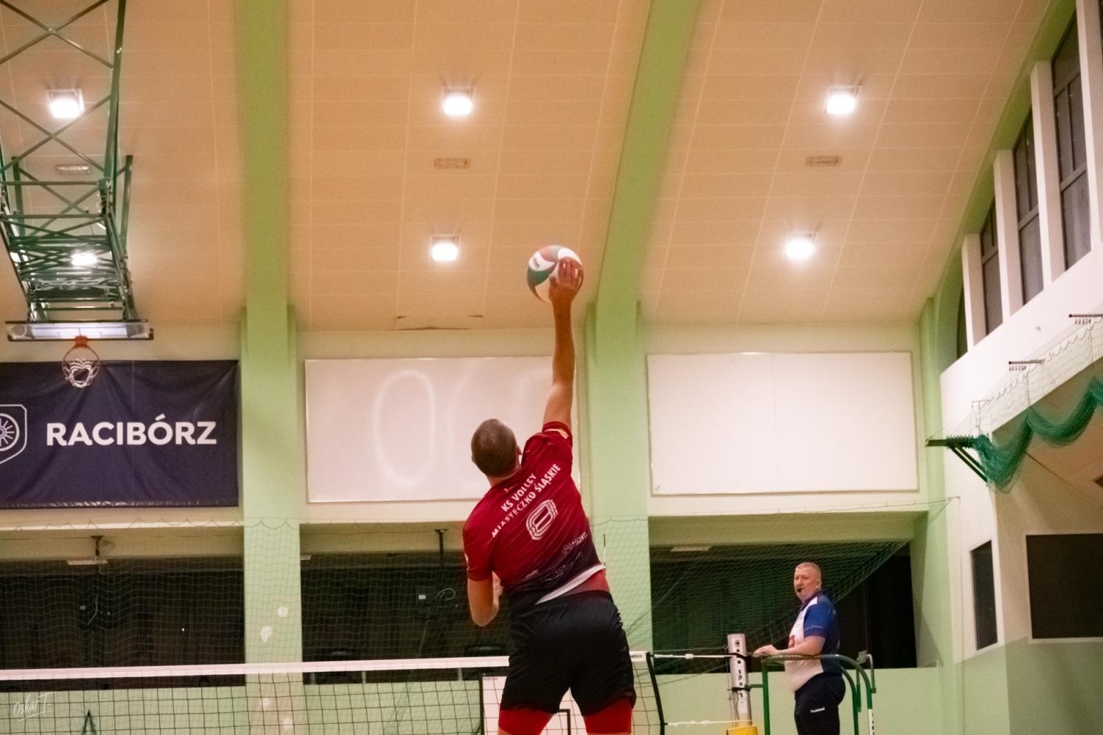 Zdjęcie w galerii na portalu naszraciborz.pl: Pięciosetowy thriller w hali przy Łąkowej. KS Racibórz zakończył rok zwycięstwem [FOTO] wiadomości z regionu