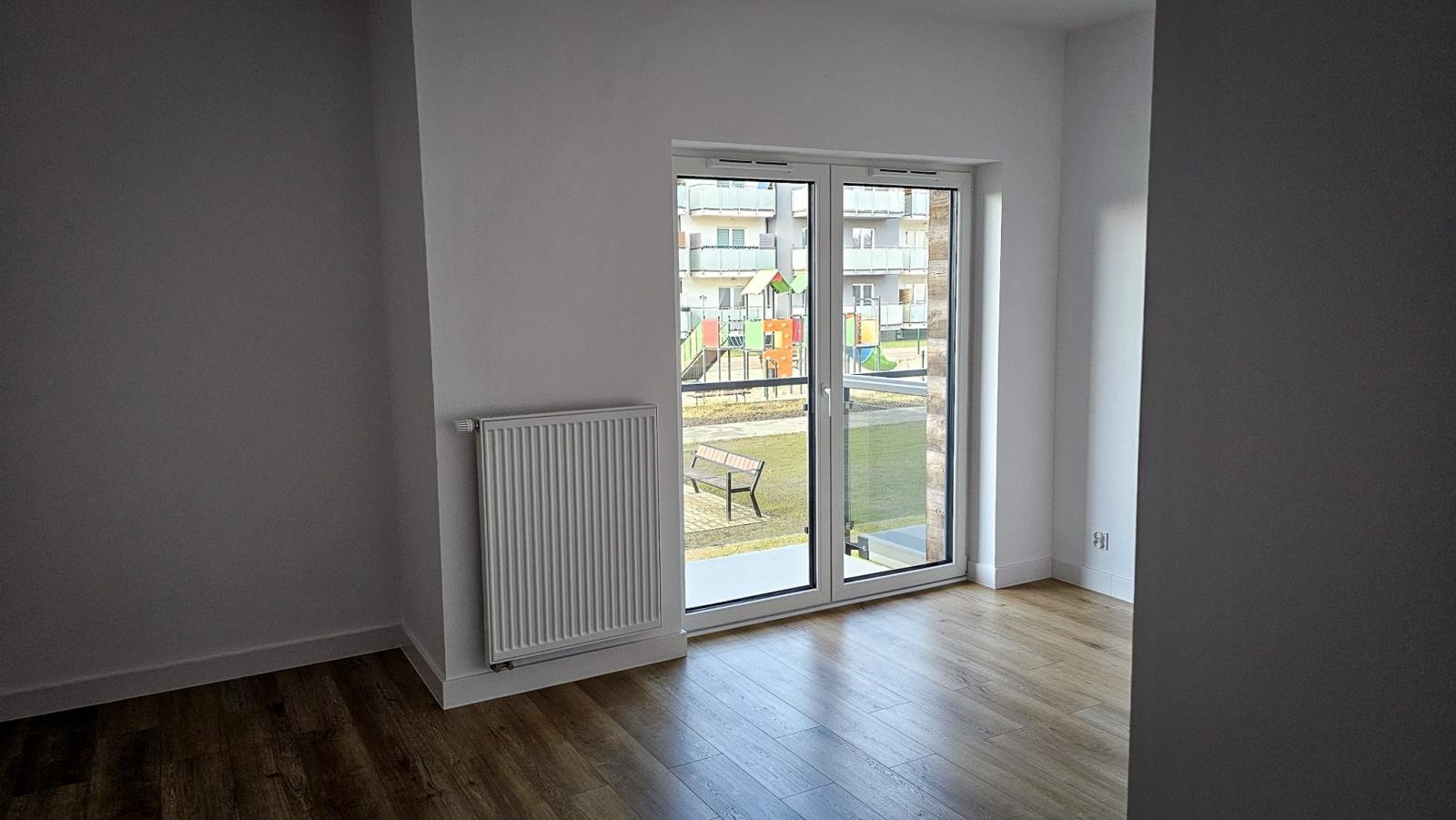 Zdjęcie w galerii na portalu naszraciborz.pl: Lokatorzy odebrali klucze. Pierwszy z dwóch nowych bloków przy Łąkowej gotowy do zamieszkania [FOTO] wiadomości z regionu