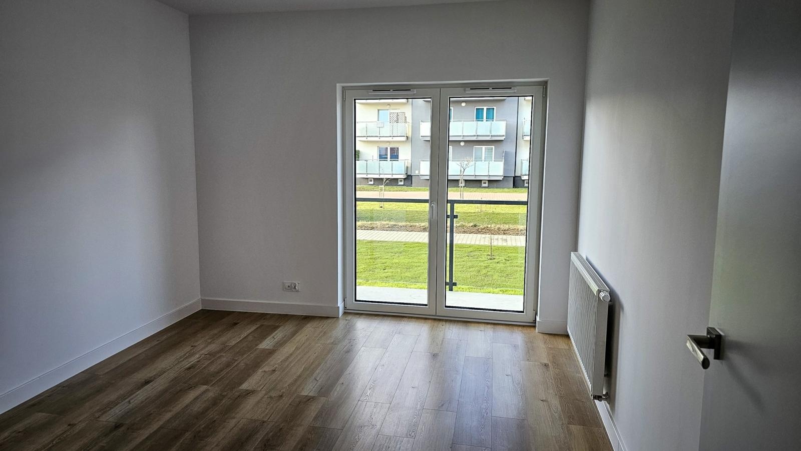 Zdjęcie w galerii na portalu naszraciborz.pl: Lokatorzy odebrali klucze. Pierwszy z dwóch nowych bloków przy Łąkowej gotowy do zamieszkania [FOTO] wiadomości z regionu