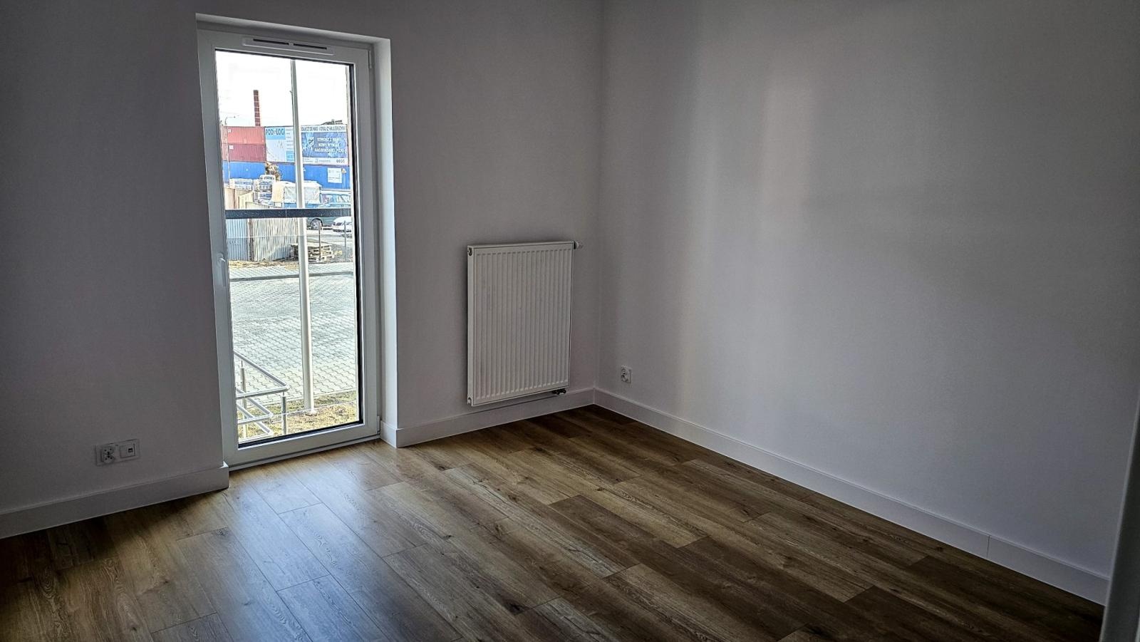 Zdjęcie w galerii na portalu naszraciborz.pl: Lokatorzy odebrali klucze. Pierwszy z dwóch nowych bloków przy Łąkowej gotowy do zamieszkania [FOTO] wiadomości z regionu