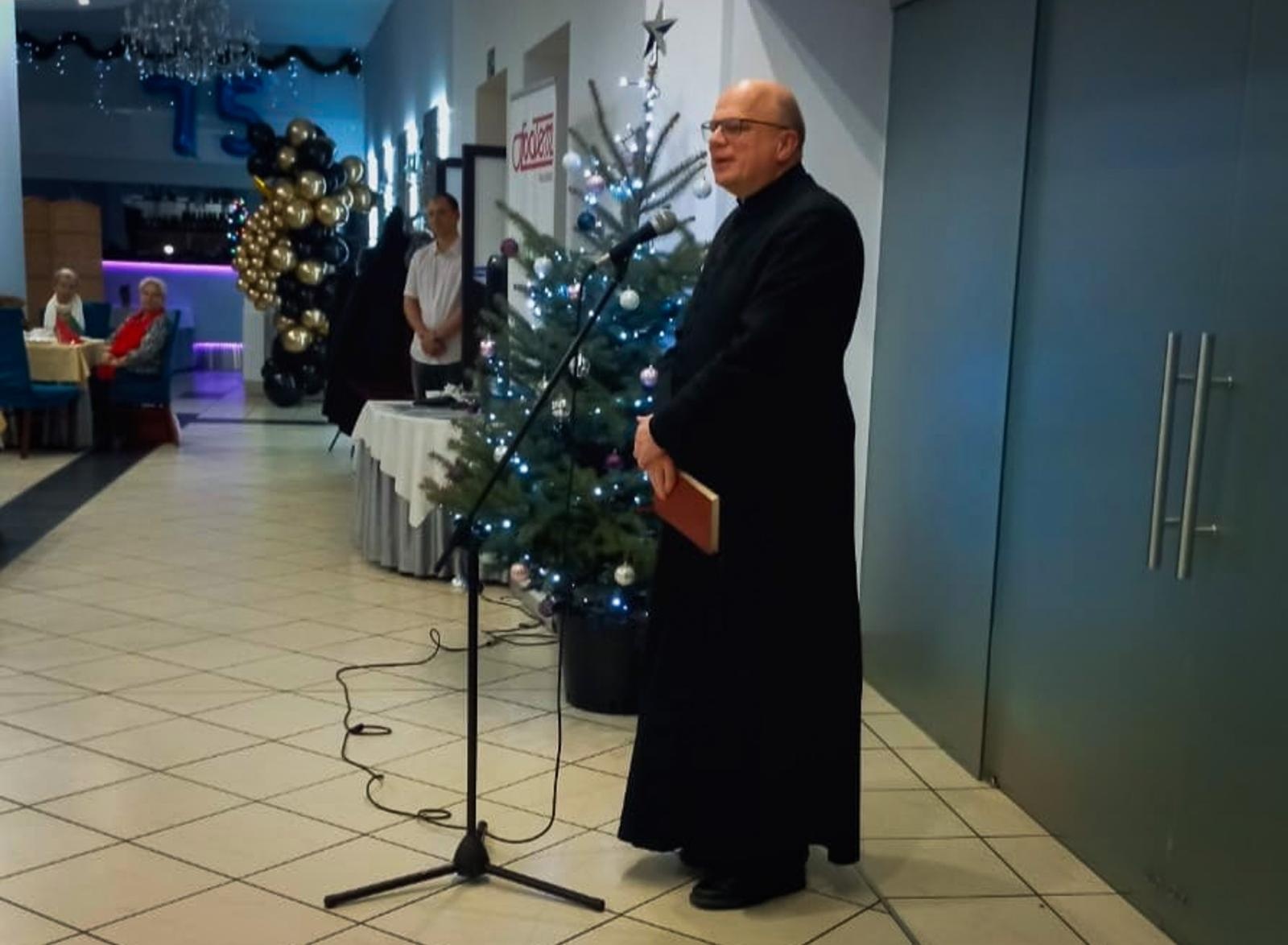 Zdjęcie w galerii na portalu naszraciborz.pl: Bożonarodzeniowe spotkanie integracyjne dla samotnych mieszkańców Raciborza wiadomości z regionu