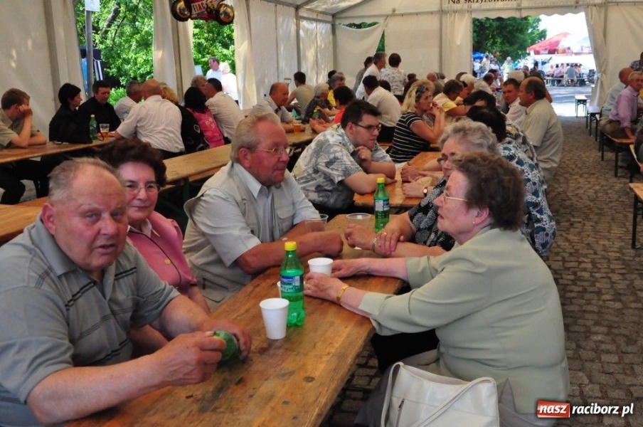 Zdjęcie w galerii na portalu naszraciborz.pl: W gościnie u św. Urbana wiadomości z regionu