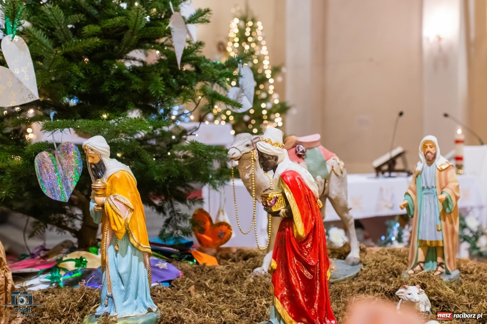 Zdjęcie w galerii na portalu naszraciborz.pl: Cicha noc rozbrzmiała w raciborskich świątyniach. Boże Narodzenie jako święto wiary i bliskości [FOTO i WIDEO] wiadomości z regionu