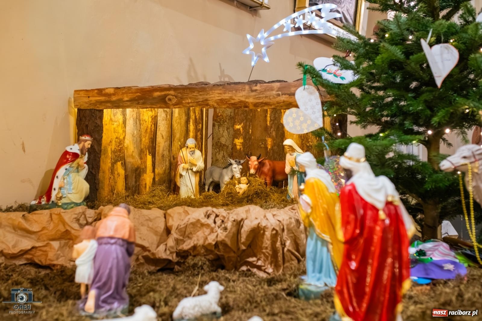 Zdjęcie w galerii na portalu naszraciborz.pl: Cicha noc rozbrzmiała w raciborskich świątyniach. Boże Narodzenie jako święto wiary i bliskości [FOTO i WIDEO] wiadomości z regionu