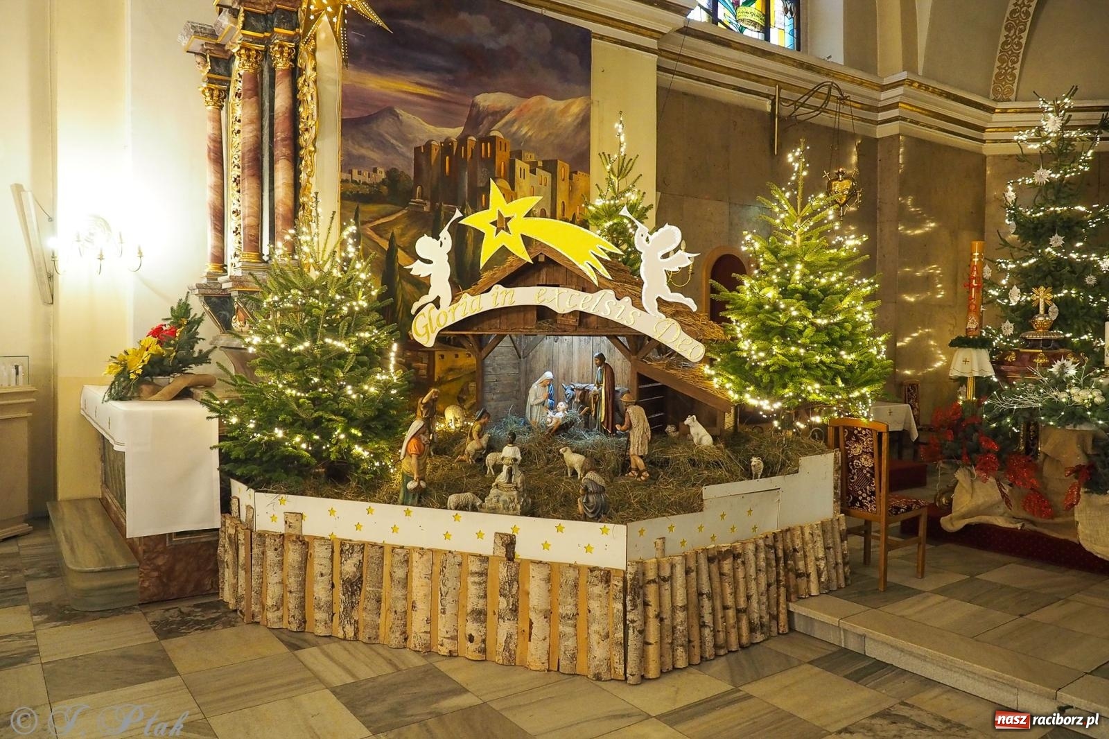Zdjęcie w galerii na portalu naszraciborz.pl: Cicha noc rozbrzmiała w raciborskich świątyniach. Boże Narodzenie jako święto wiary i bliskości [FOTO i WIDEO] wiadomości z regionu