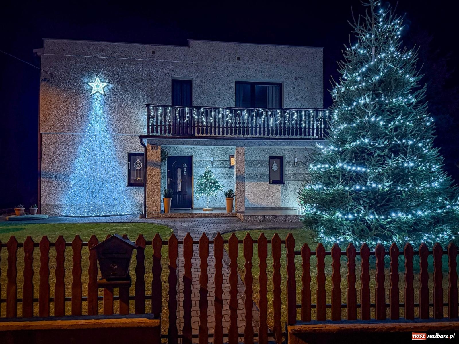 Zdjęcie w galerii na portalu naszraciborz.pl: Griswoldowo niedaleko Raciborza. Nowa Wioska w świątecznej szacie [FOTO i WIDEO] wiadomości z regionu
