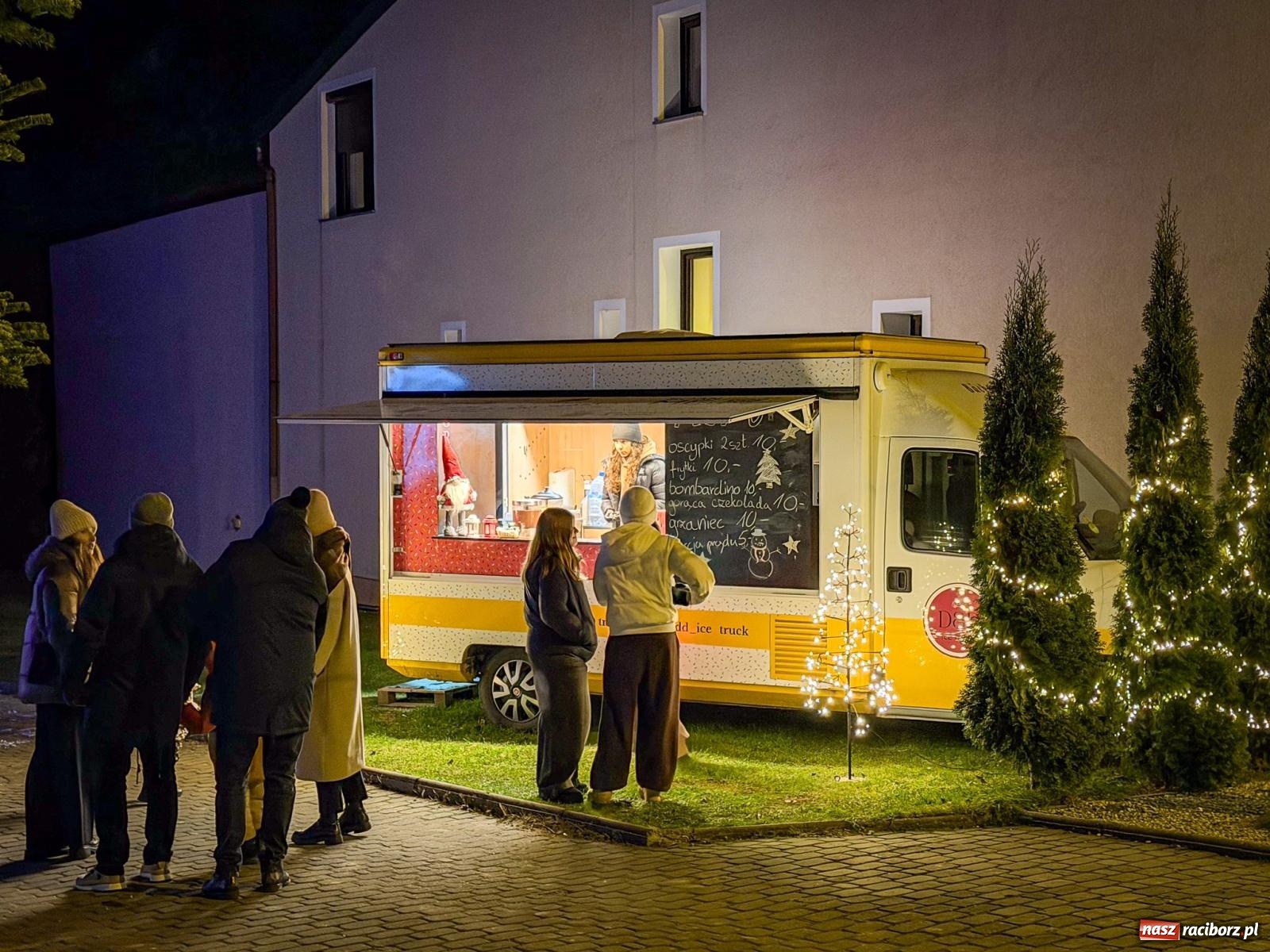 Zdjęcie w galerii na portalu naszraciborz.pl: Griswoldowo niedaleko Raciborza. Nowa Wioska w świątecznej szacie [FOTO i WIDEO] wiadomości z regionu