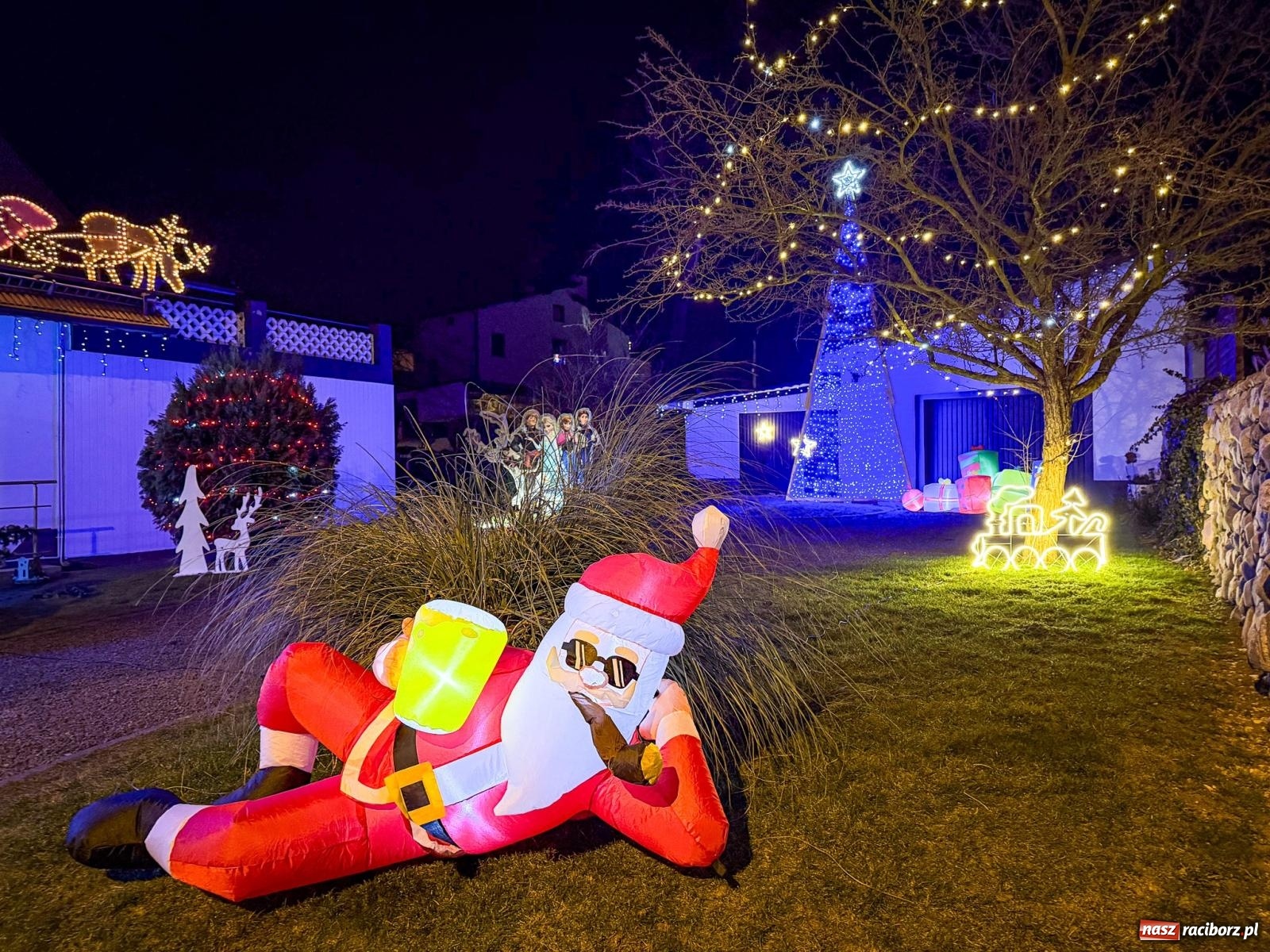 Zdjęcie w galerii na portalu naszraciborz.pl: Griswoldowo niedaleko Raciborza. Nowa Wioska w świątecznej szacie [FOTO i WIDEO] wiadomości z regionu