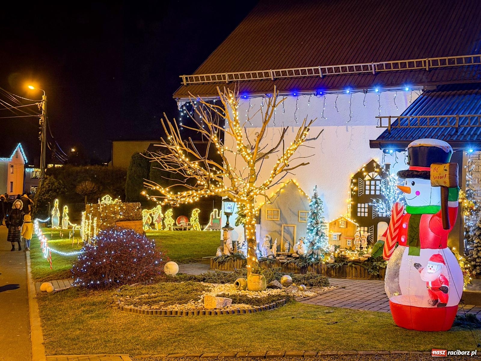 Zdjęcie w galerii na portalu naszraciborz.pl: Griswoldowo niedaleko Raciborza. Nowa Wioska w świątecznej szacie [FOTO i WIDEO] wiadomości z regionu