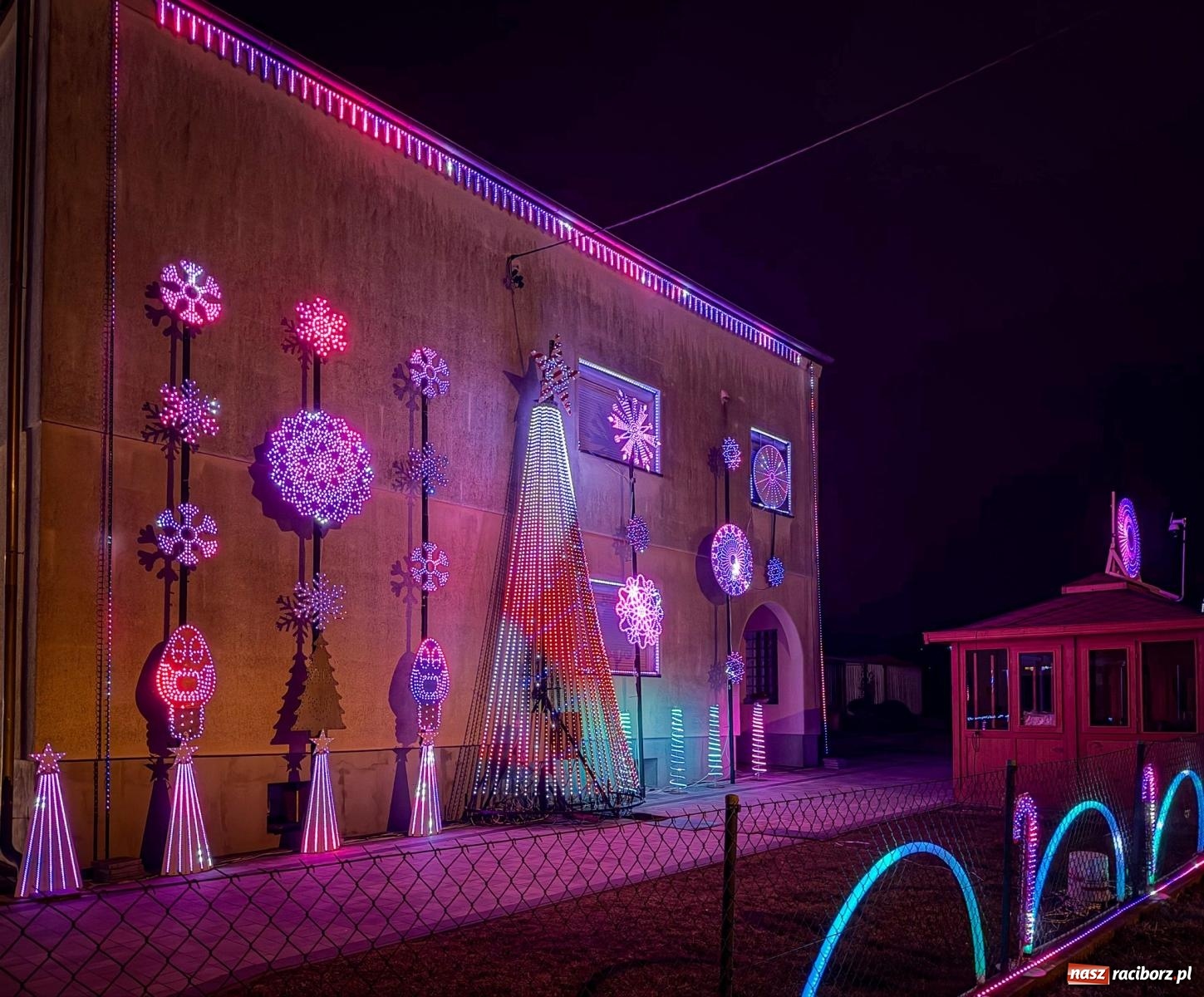 Zdjęcie w galerii na portalu naszraciborz.pl: Griswoldowo niedaleko Raciborza. Nowa Wioska w świątecznej szacie [FOTO i WIDEO] wiadomości z regionu