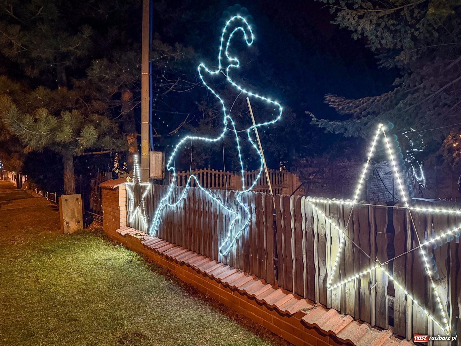 Zdjęcie w galerii na portalu naszraciborz.pl: Griswoldowo niedaleko Raciborza. Nowa Wioska w świątecznej szacie [FOTO i WIDEO] wiadomości z regionu