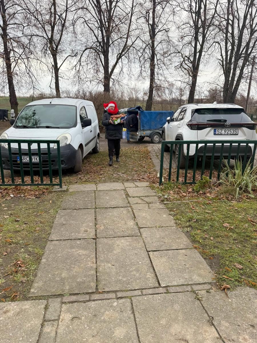 Zdjęcie w galerii na portalu naszraciborz.pl: Wigilia, która łączy ludzi i daje realne wsparcie wiadomości z regionu