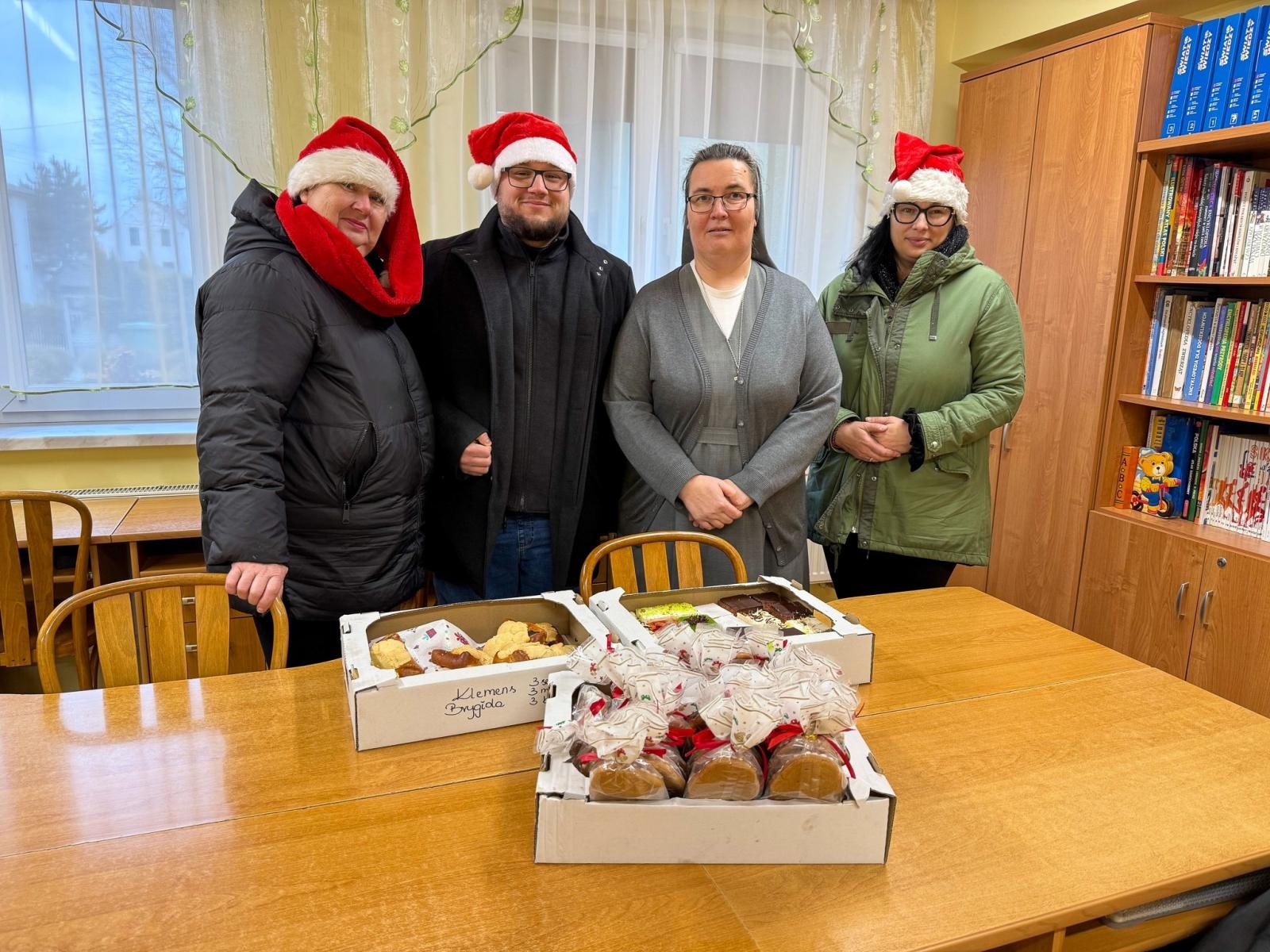 Zdjęcie w galerii na portalu naszraciborz.pl: Wigilia, która łączy ludzi i daje realne wsparcie wiadomości z regionu