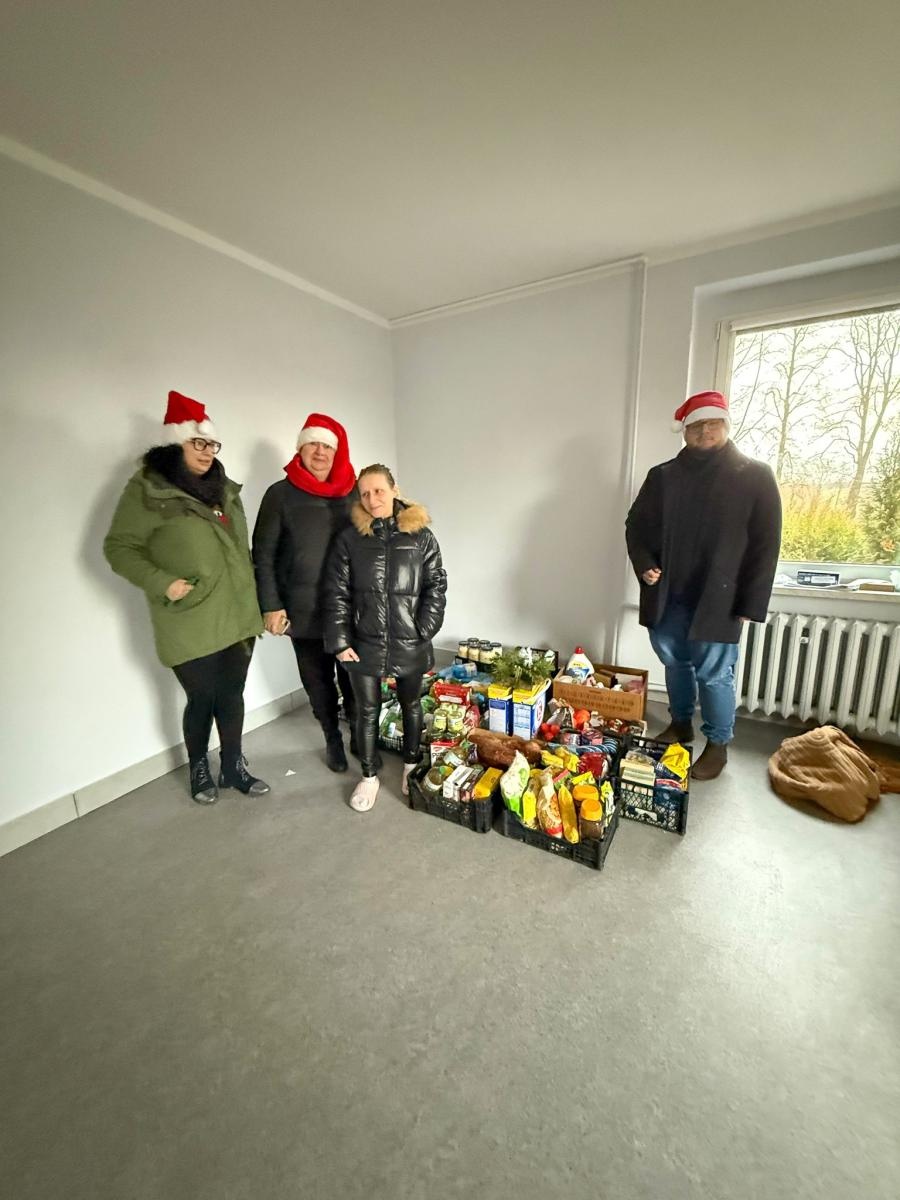Zdjęcie w galerii na portalu naszraciborz.pl: Wigilia, która łączy ludzi i daje realne wsparcie wiadomości z regionu